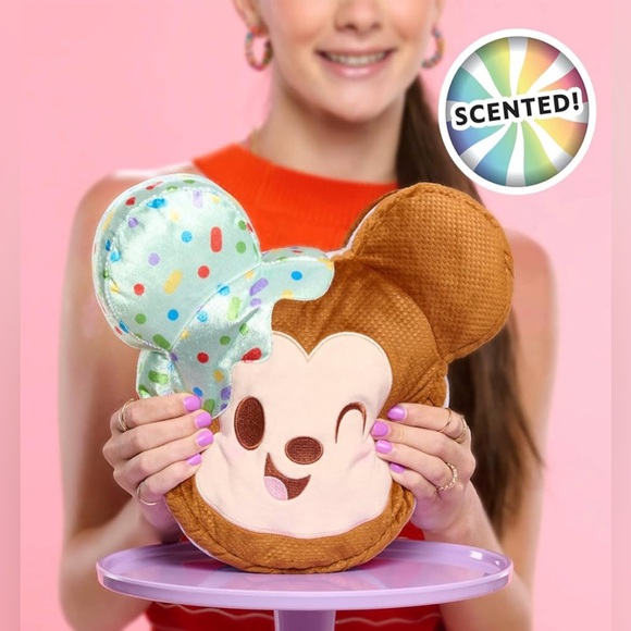 Disney Munchlings Scented Mint Dipped Ice Cream Sandwich Mickey Mouse Plush - Picture 3 of 3